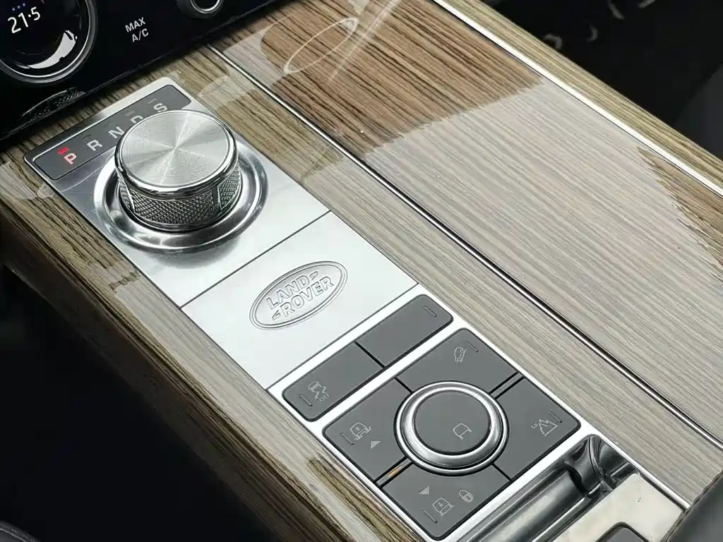Land Rover Range Rover — миниатюра 12