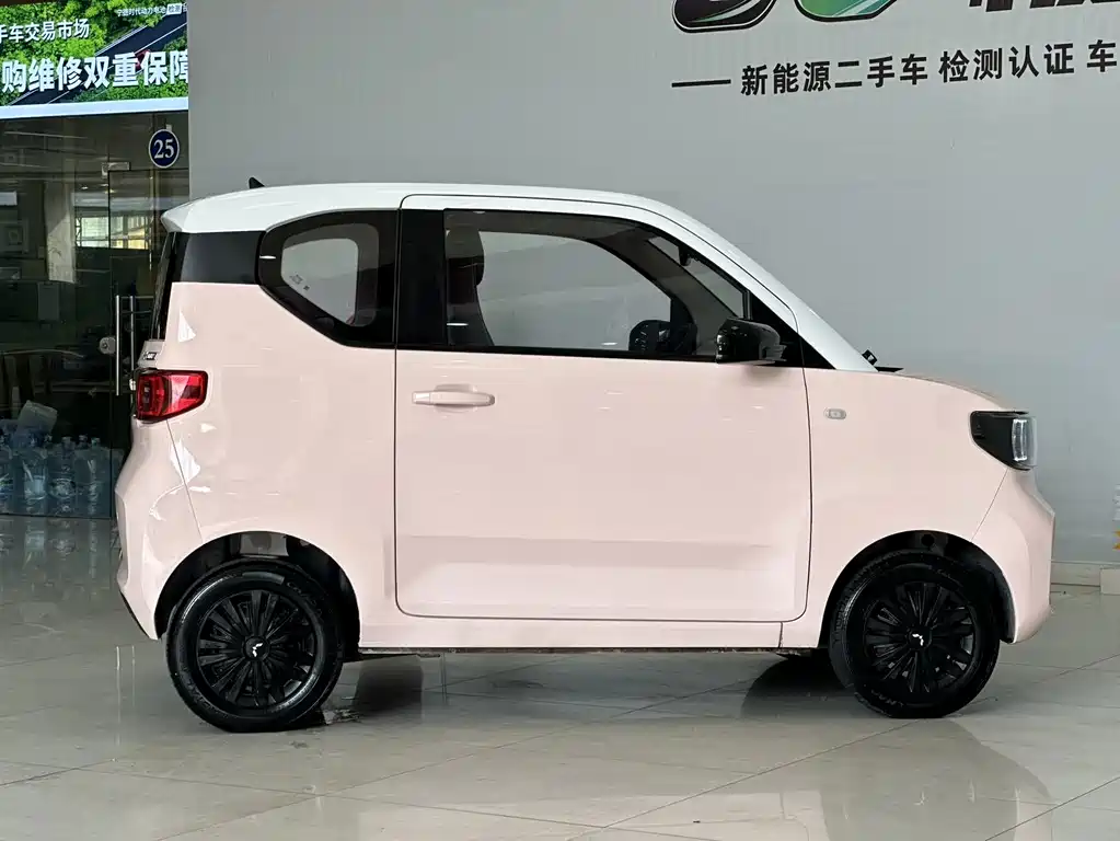 Wuling MINIEV — миниатюра 5