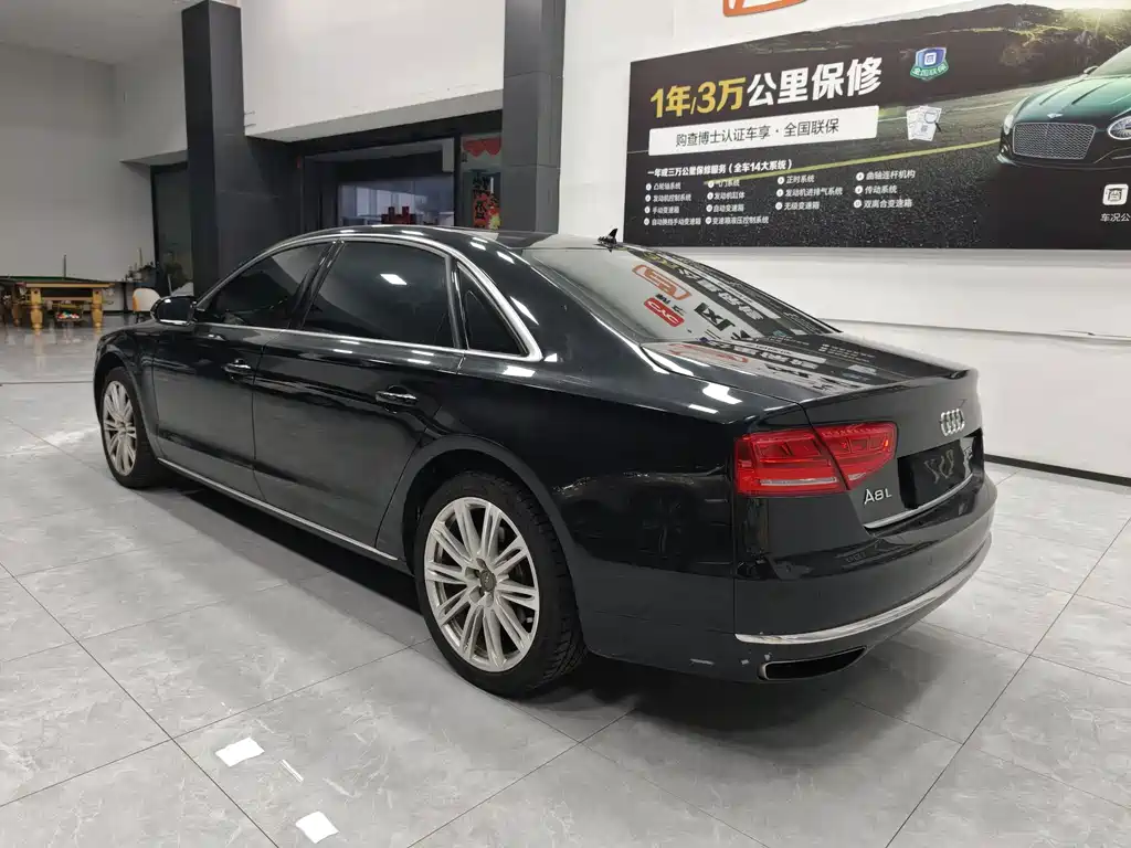 Audi A8 — миниатюра 6