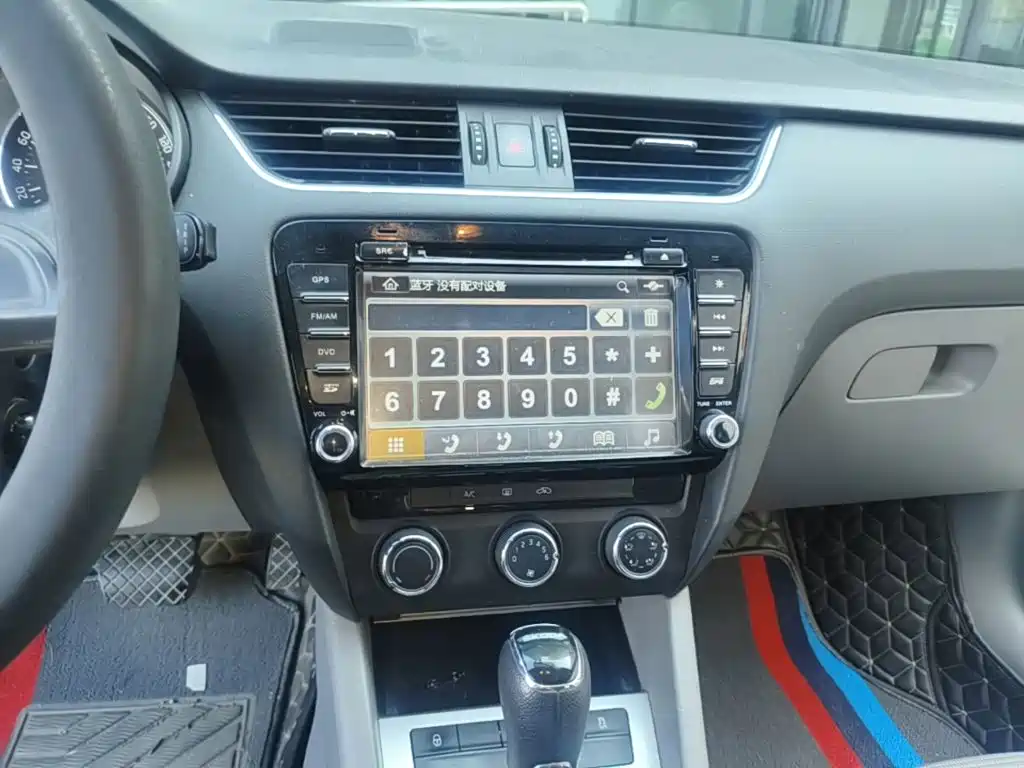 Skoda Octavia — миниатюра 13