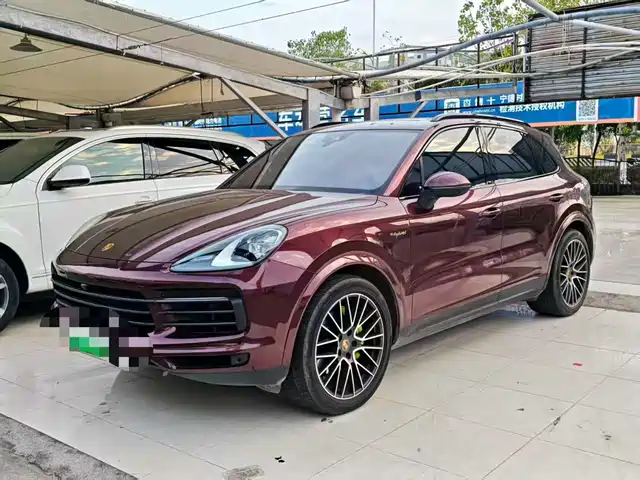 PORSCHE CAYENNE NEW ENERGY 2023