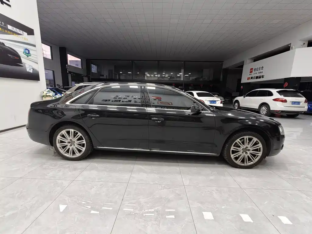 Audi A8 — миниатюра 4