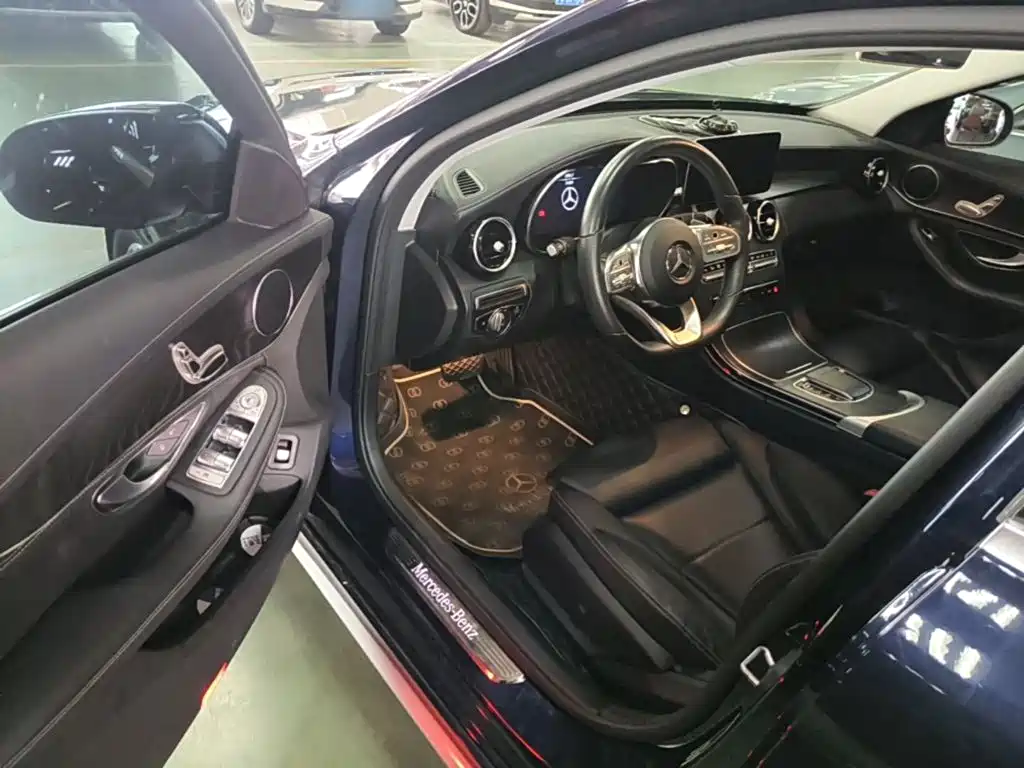Mercedes-Benz C-Class — миниатюра 16