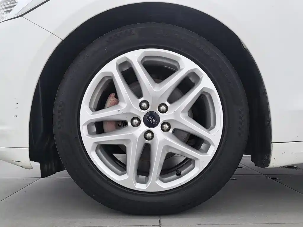 Ford Mondeo — миниатюра 17