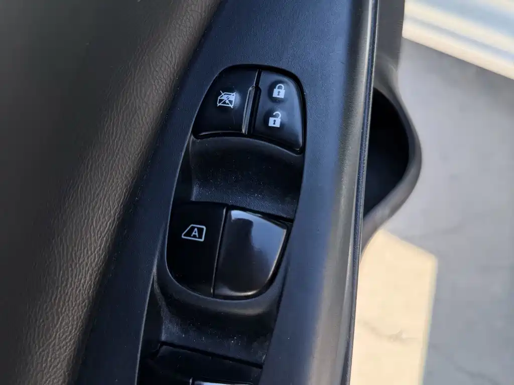 Nissan Sylphy — миниатюра 12