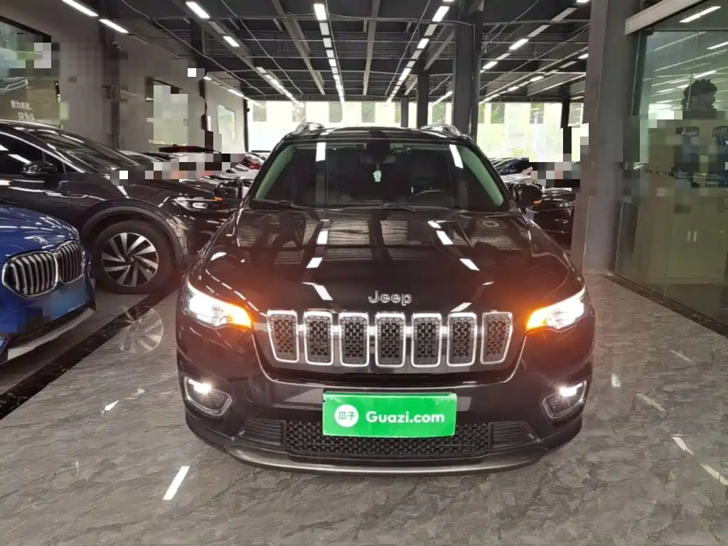 Jeep Cherokee — миниатюра 3