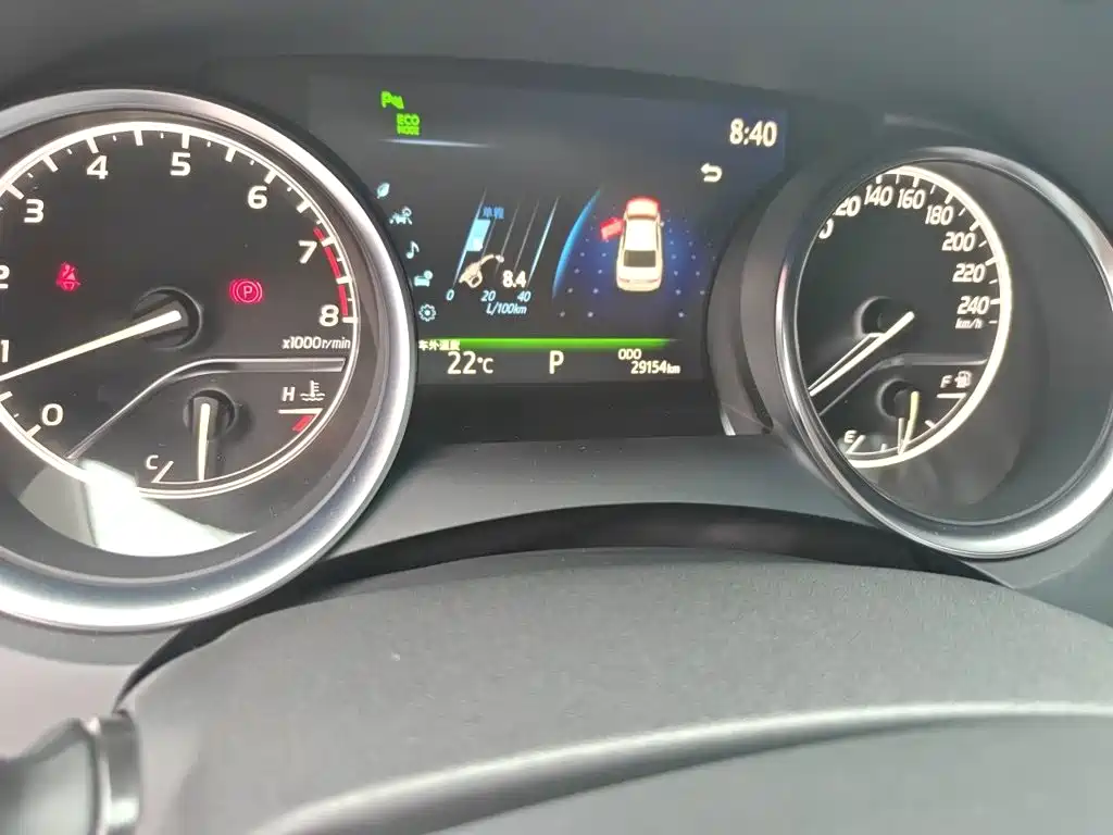 Toyota Camry — миниатюра 5