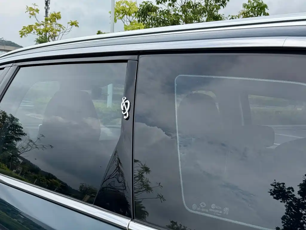 Peugeot 5008 — миниатюра 33