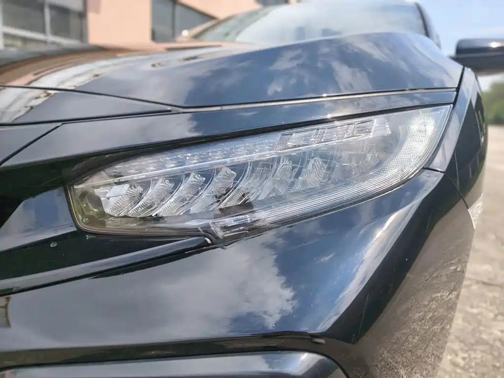 Honda Civic — миниатюра 18