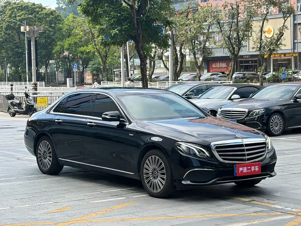Mercedes-Benz E-Class — миниатюра 3