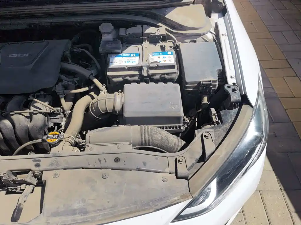 Hyundai Elantra — миниатюра 21