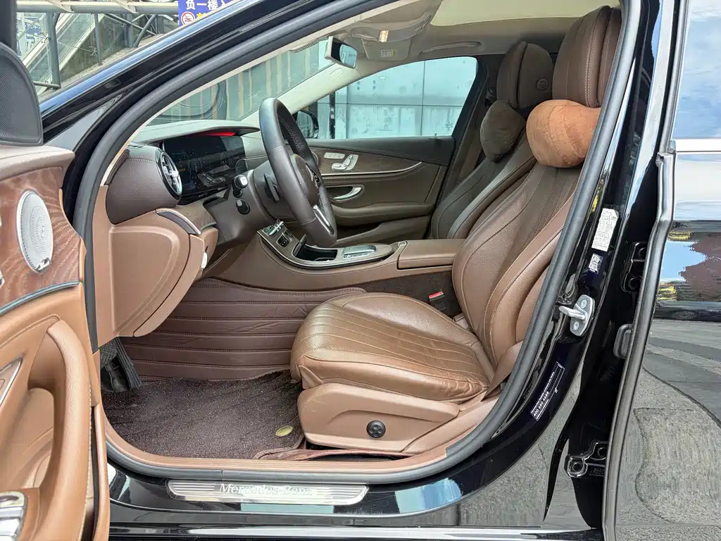 Mercedes-Benz E-Class — миниатюра 6