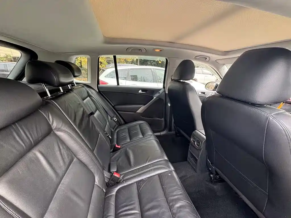 Volkswagen Tiguan 2013 1.8TSI AT