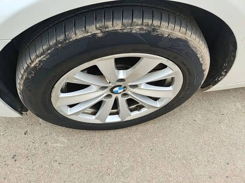 BMW 5 Series — миниатюра 23