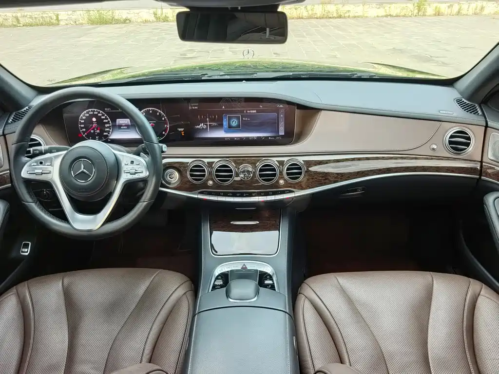 Mercedes-Benz S-Class — миниатюра 11
