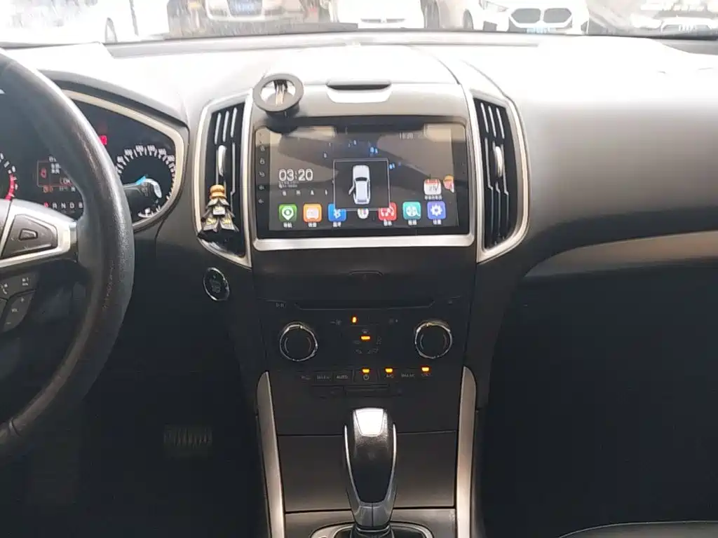 Ford Edge — миниатюра 13