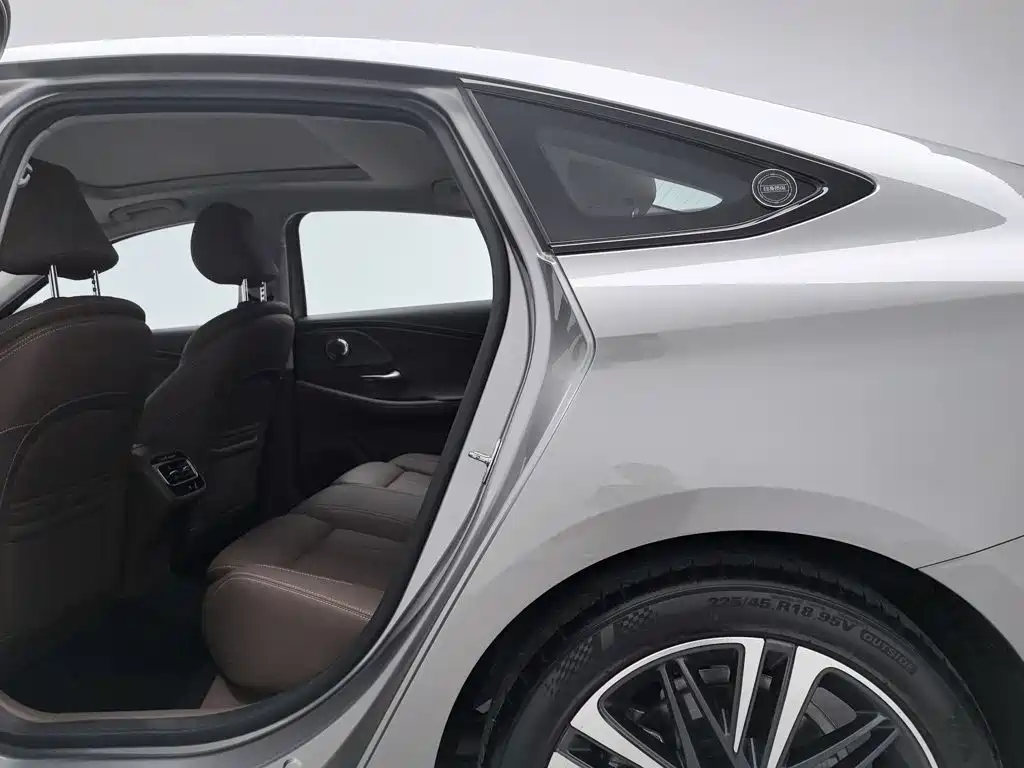 Chery Arrizo 8 — миниатюра 15