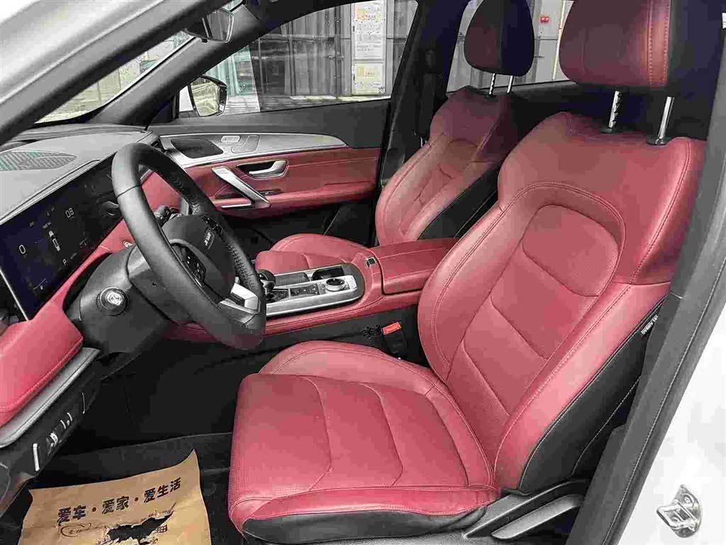 Jetour Jetour X70 PLUS 1.5 л 2024 г. Белый, пробег 40000 км