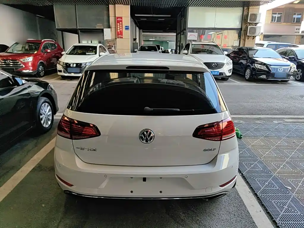 Volkswagen Golf — миниатюра 6