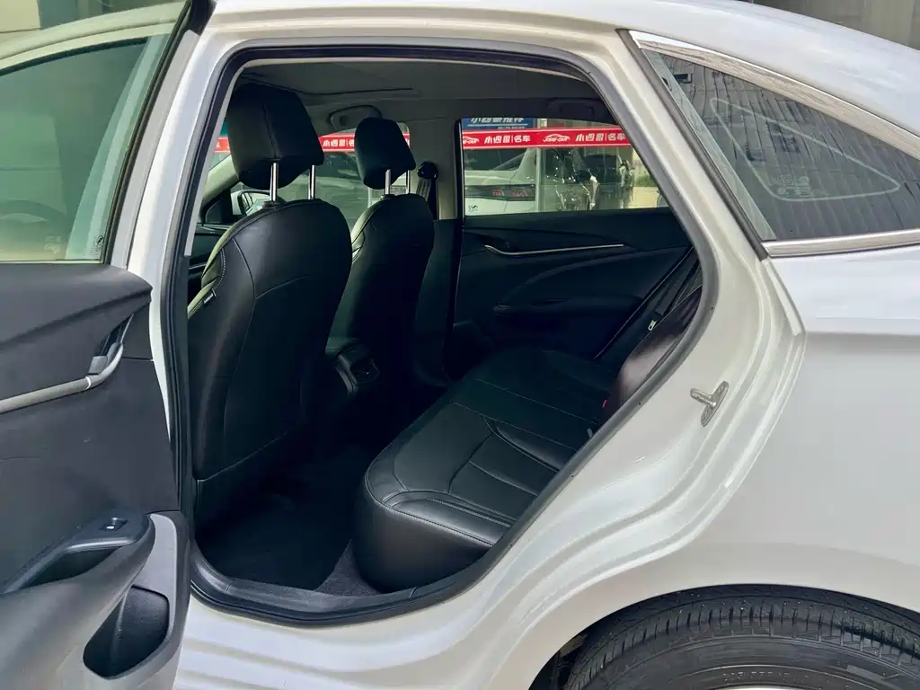 Buick Excelle — миниатюра 7