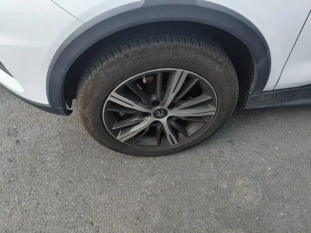 BYD Yuan EV — миниатюра 23