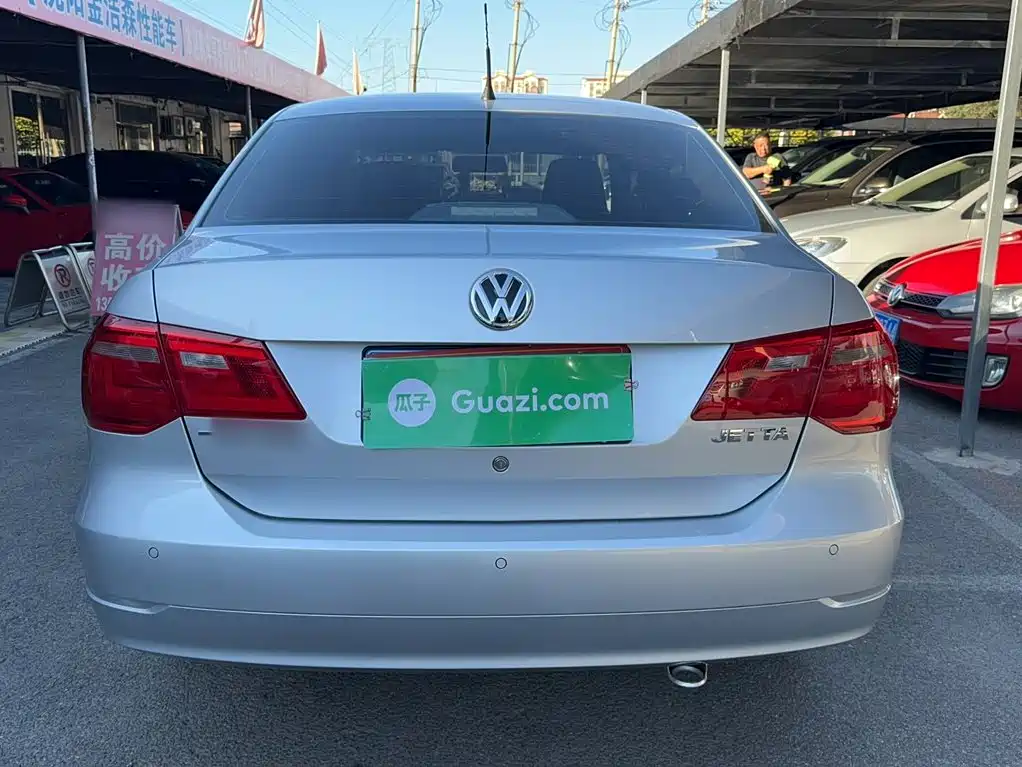 Volkswagen Jetta — миниатюра 21