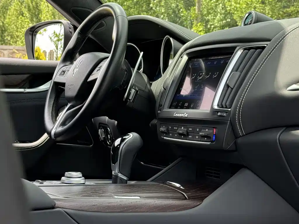 Maserati Levante — миниатюра 16