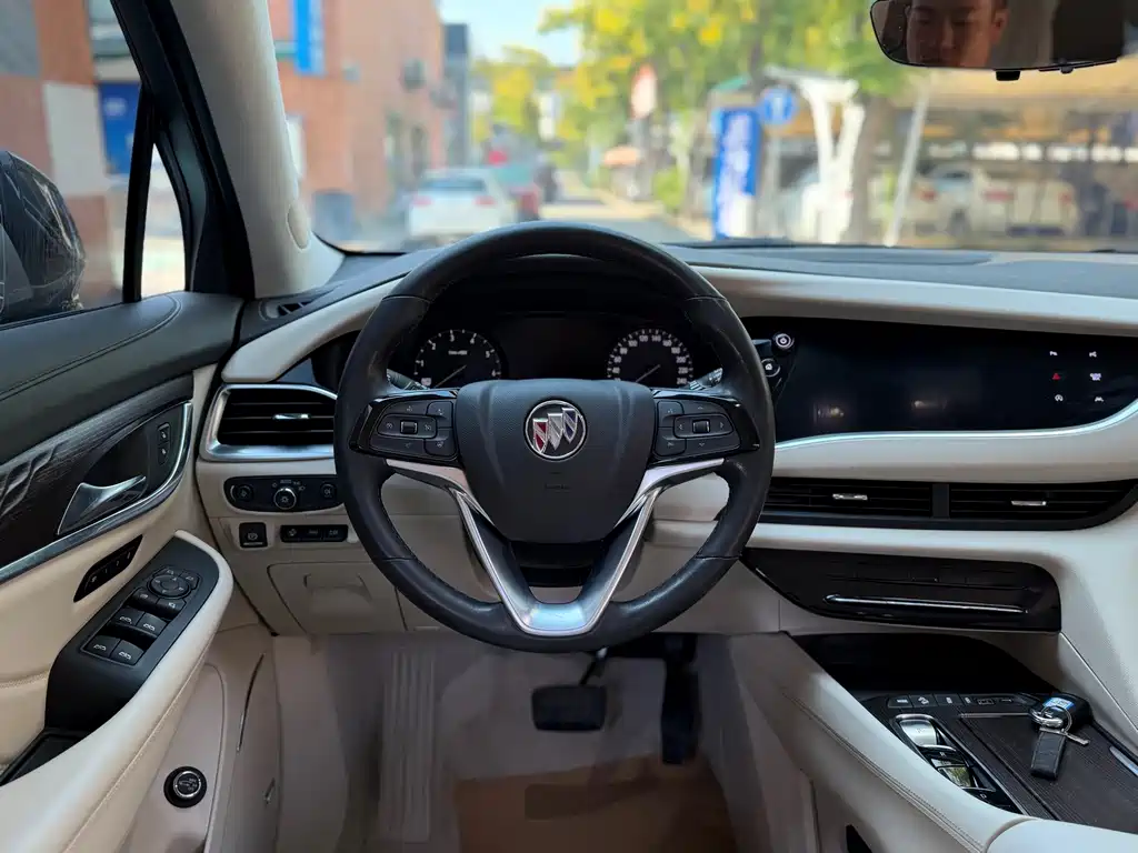 Buick Enclave — миниатюра 9