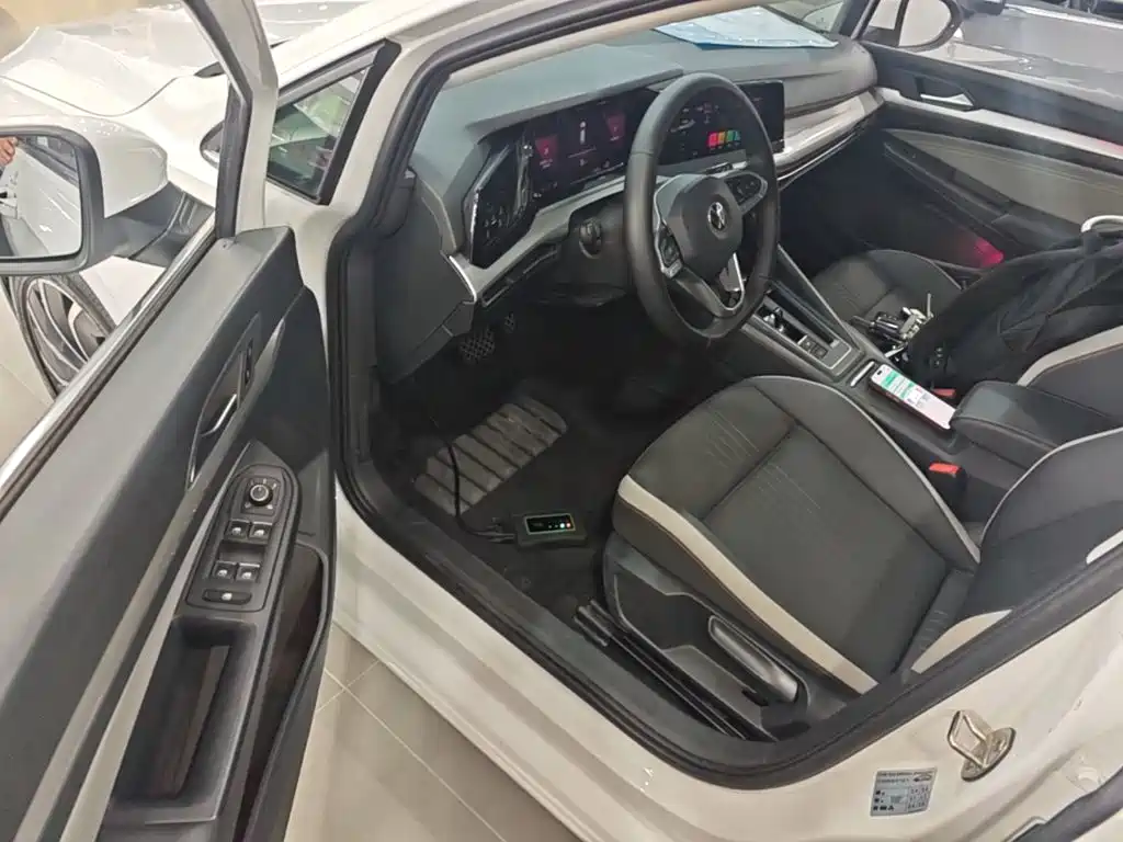 Volkswagen Golf — миниатюра 16