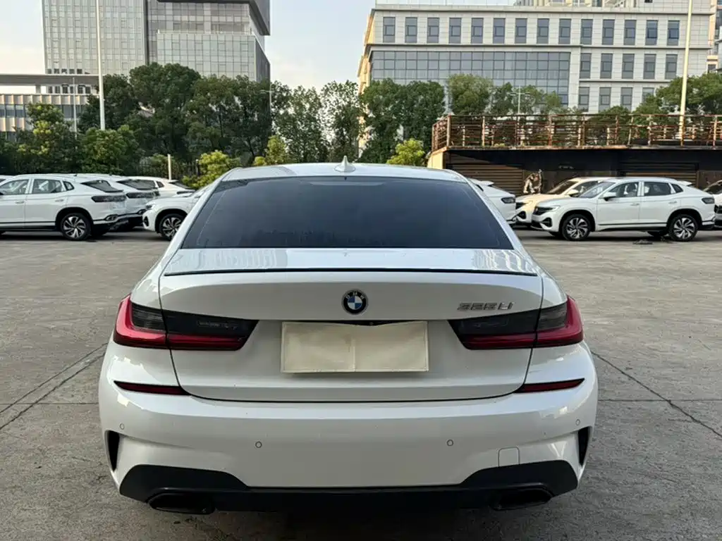 BMW 3 Series — миниатюра 15