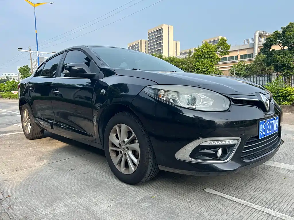 Renault Fluence — миниатюра 3