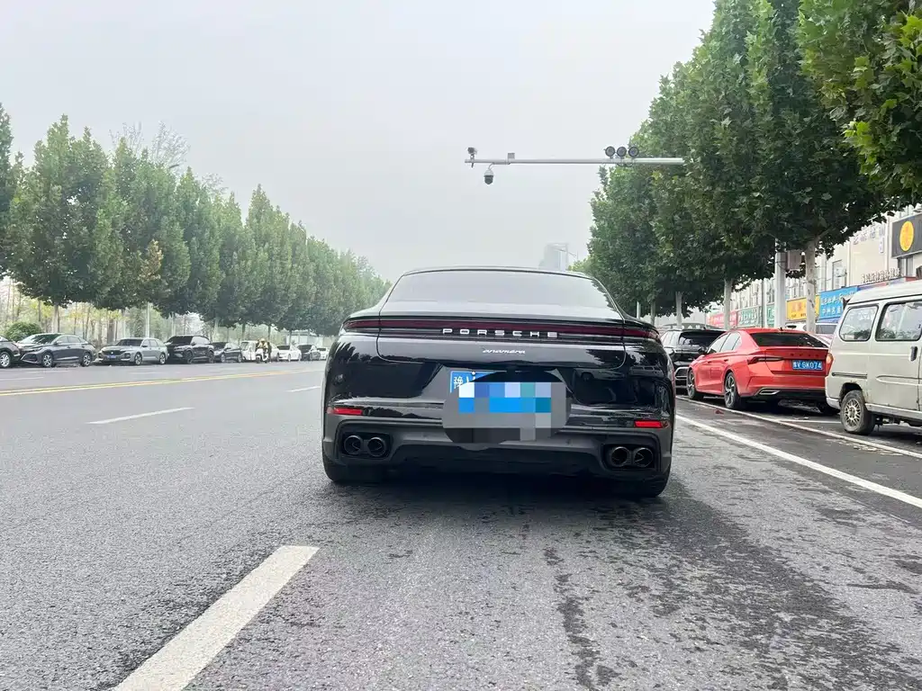 Porsche Panamera — миниатюра 3