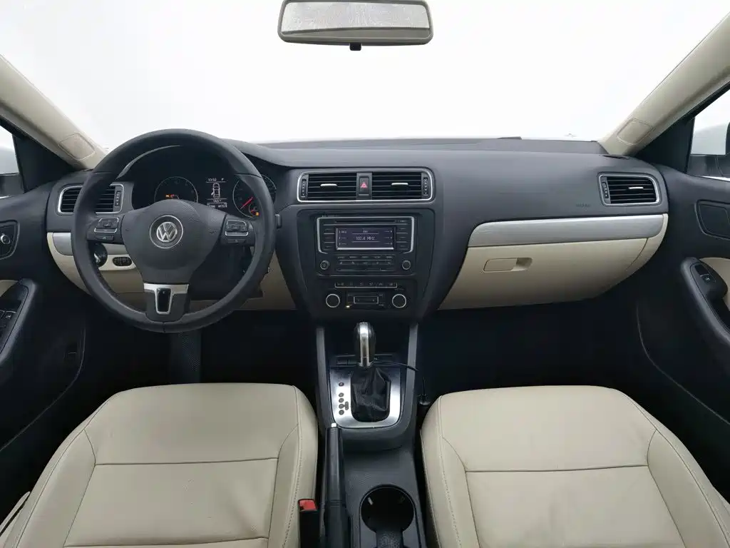 Volkswagen Sagitar — миниатюра 5