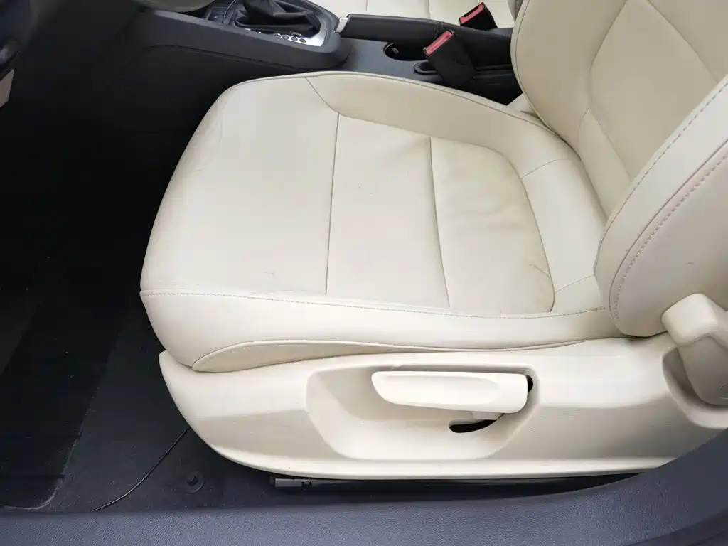 Volkswagen Sagitar — миниатюра 20