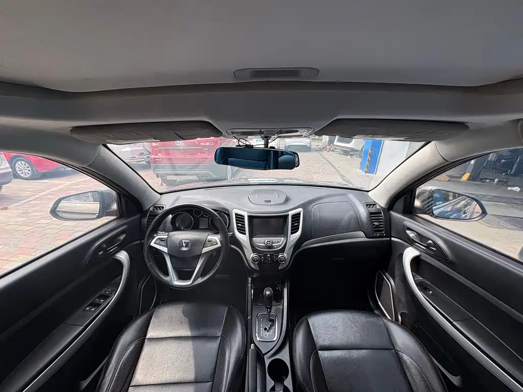 Changan CS35 — миниатюра 8