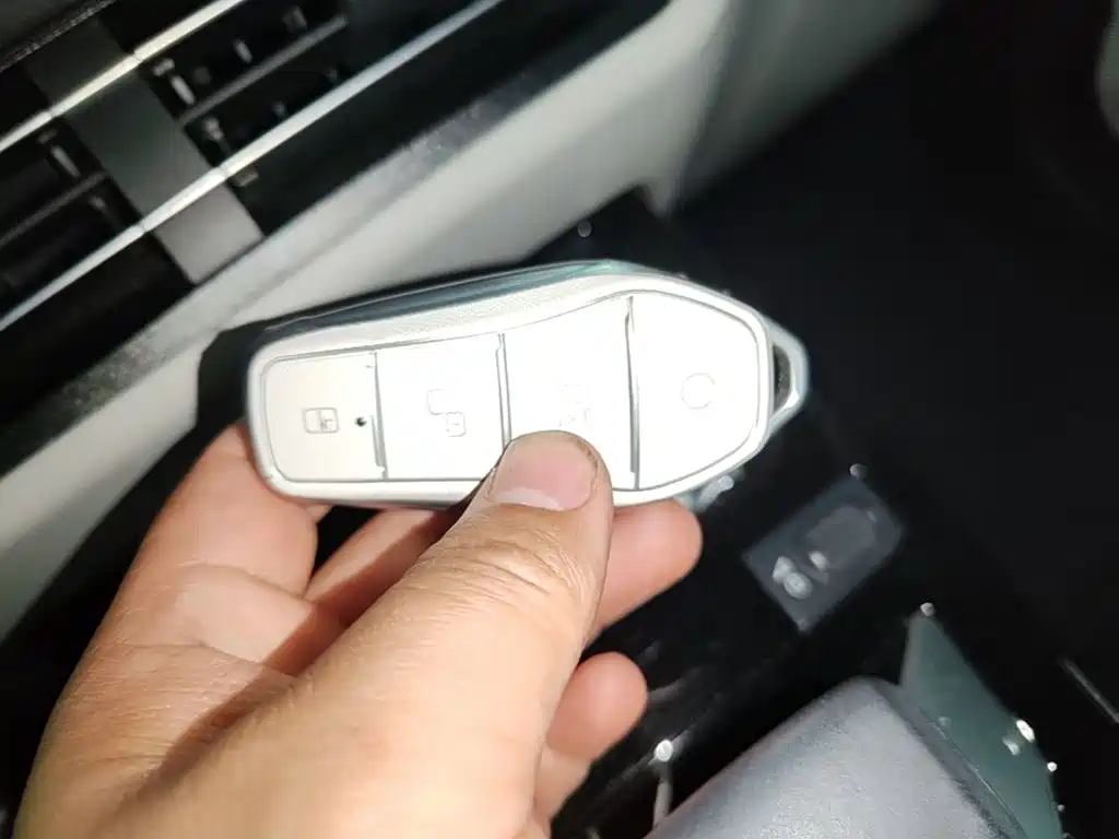 BYD Yuan Pro — миниатюра 9