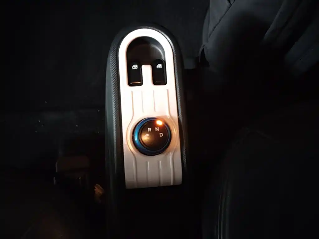 Wuling MINIEV — миниатюра 14
