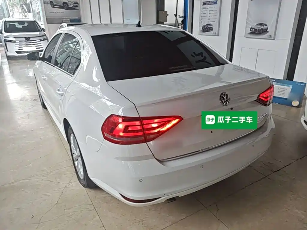 Volkswagen Lavida — миниатюра 5