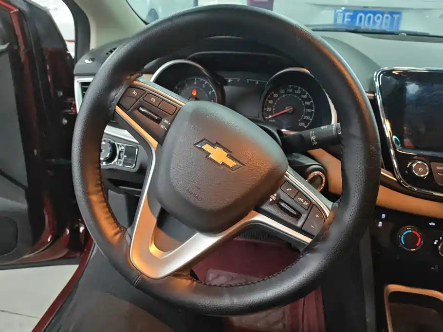 Chevrolet Monza — миниатюра 15