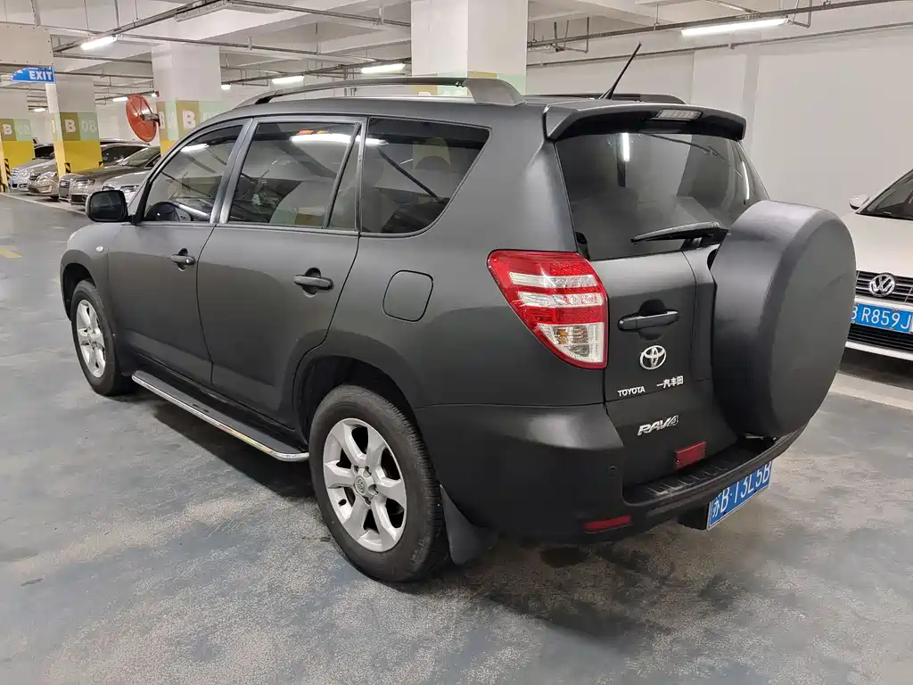 Toyota RAV4 2011 2.0L AT
