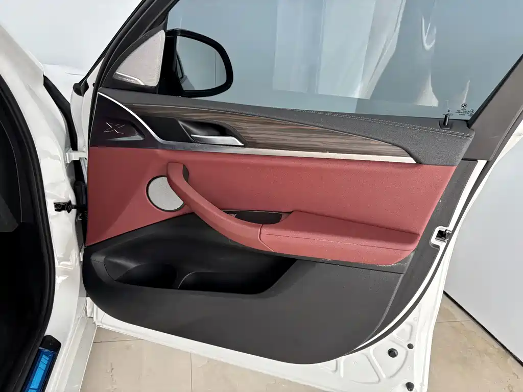 BMW X3 — миниатюра 23