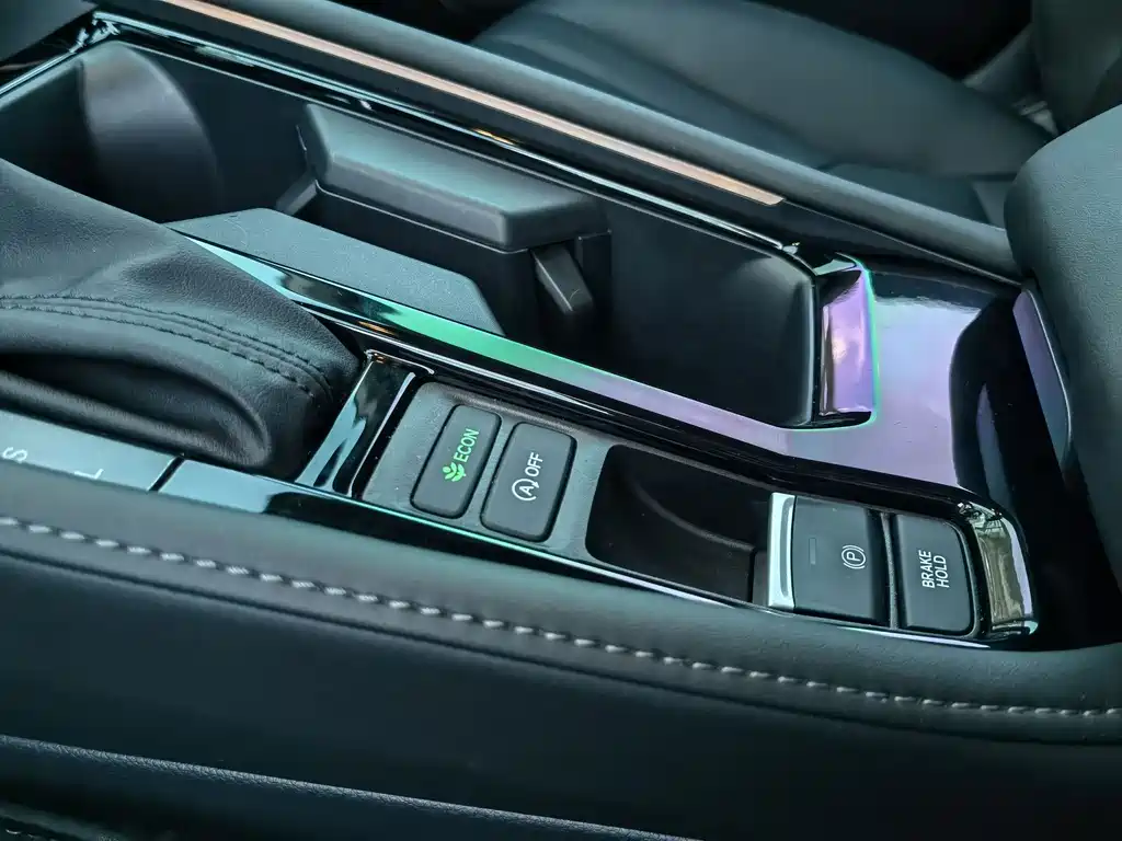 Honda Accord — миниатюра 13