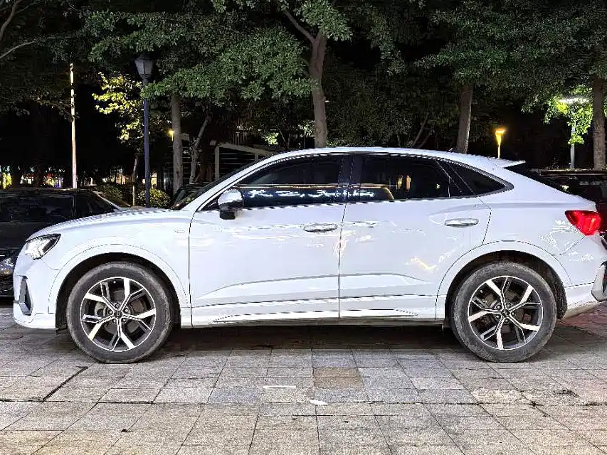 Audi Q3 Sportback — миниатюра 7