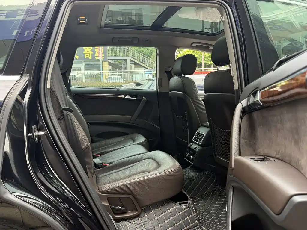 Audi Q7 — миниатюра 10