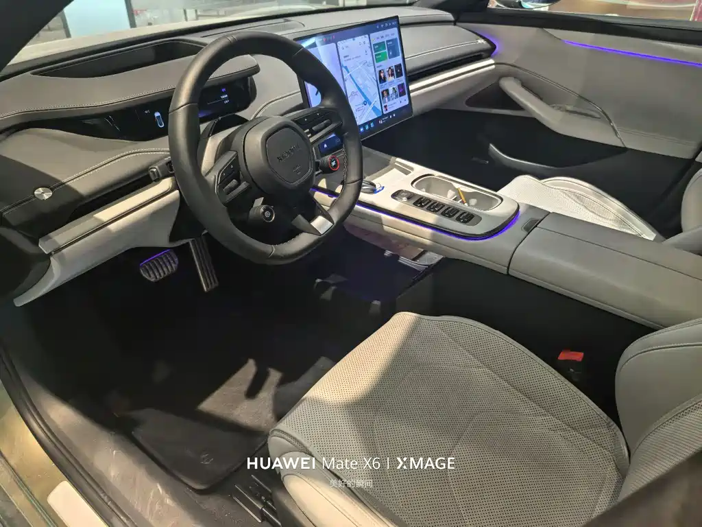 XIAOMI CAR XIAOMI SU7