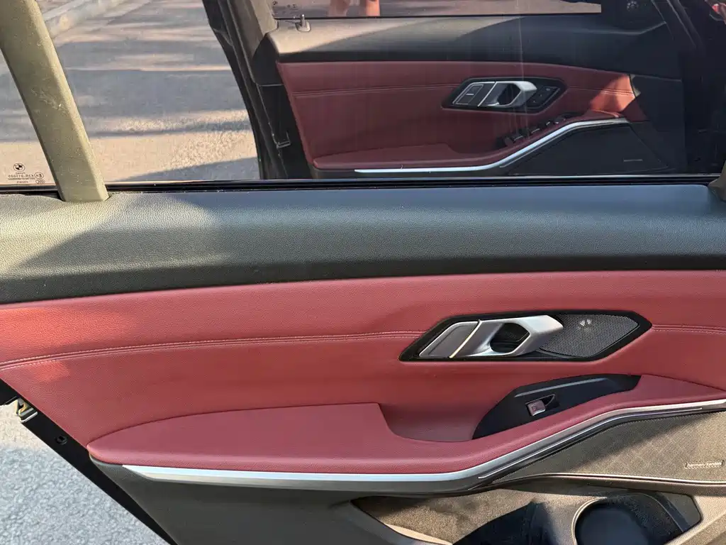 BMW 3 Series — миниатюра 9