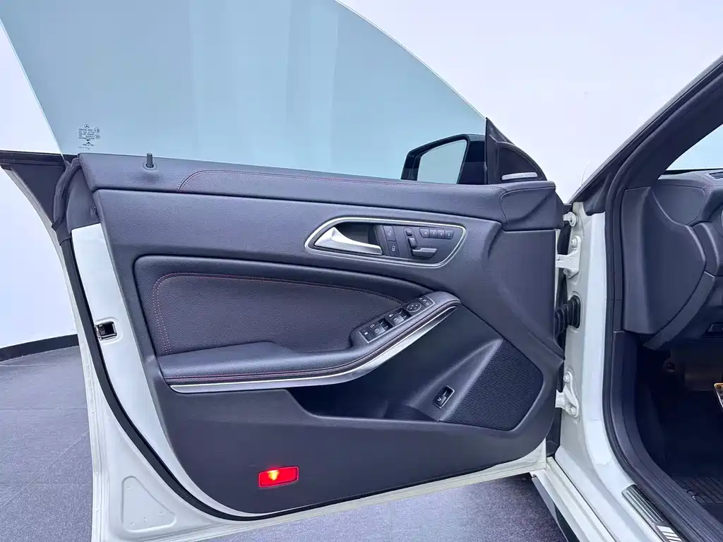 Mercedes-Benz CLA AMG — миниатюра 27