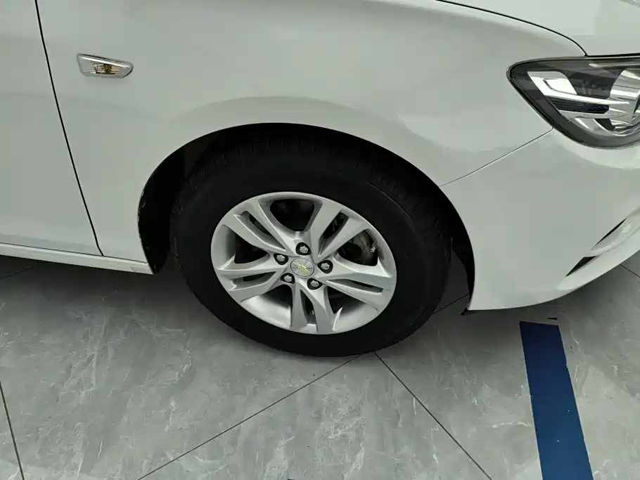 Chevrolet Cavalier — миниатюра 6