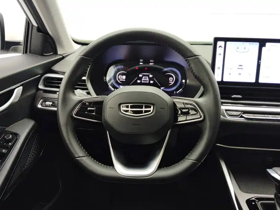 Geely Emgrand — миниатюра 15