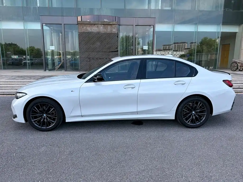 BMW 3 Series — миниатюра 5